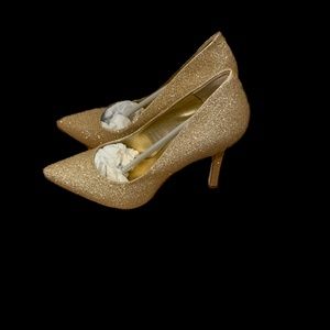 BCBG GOLD GLITTER HEELS